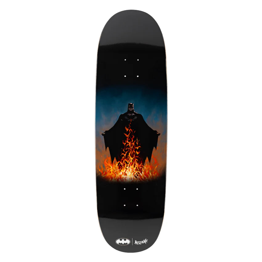 Batman x Welcome Bat Flames on Boline 2.0 Deck 9.5"