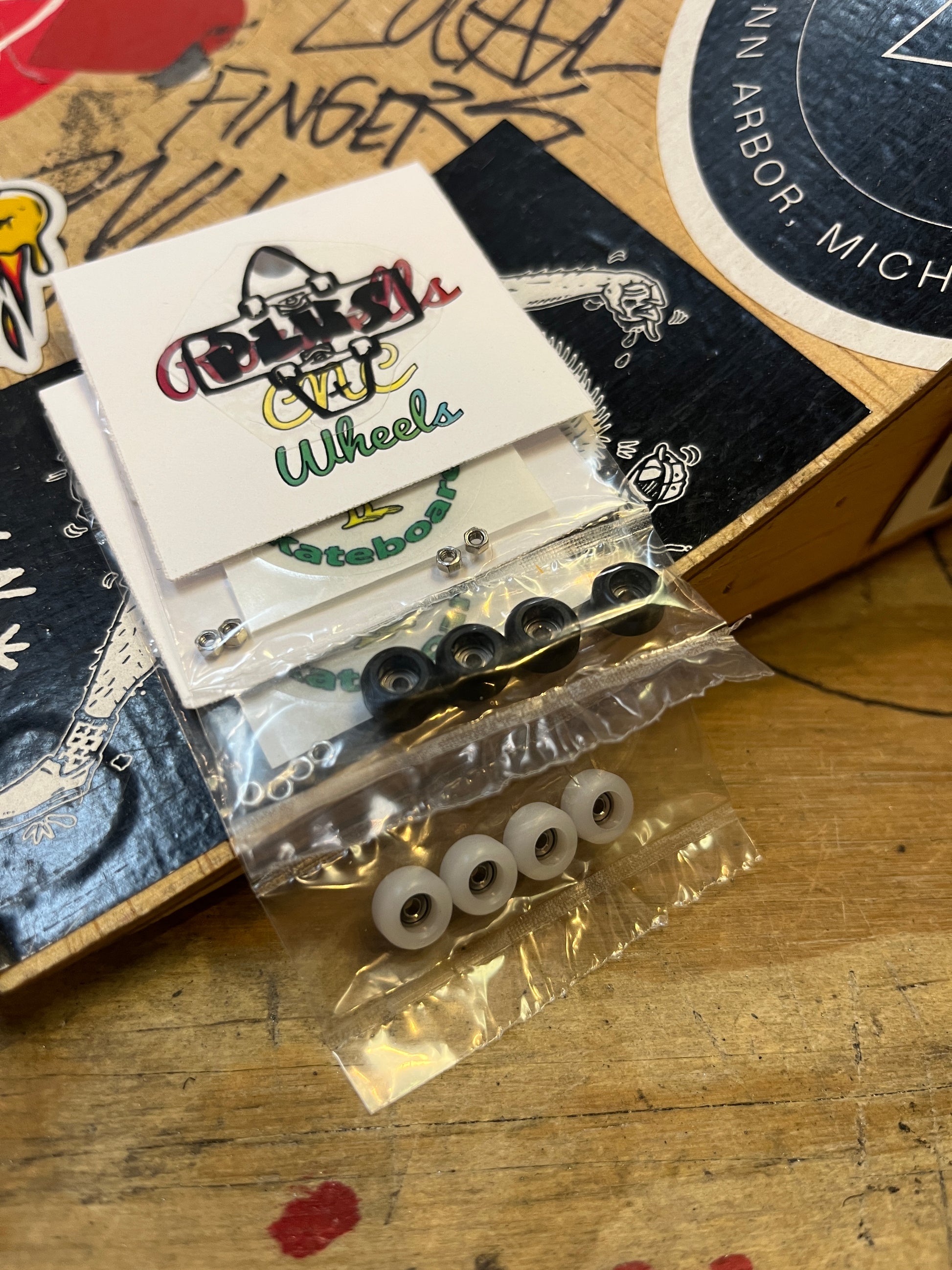 PLUS Fingerboard Wheel Set - Plus Skateboarding